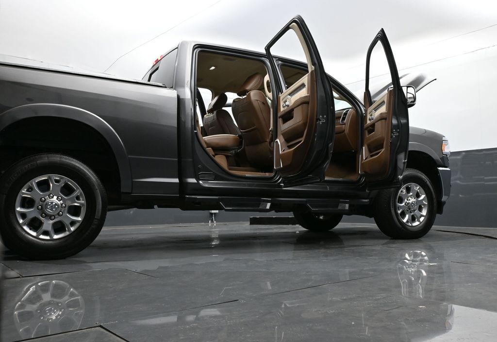 2019 Ram 2500 Laramie Crew Cab 4x4 6'4" Box