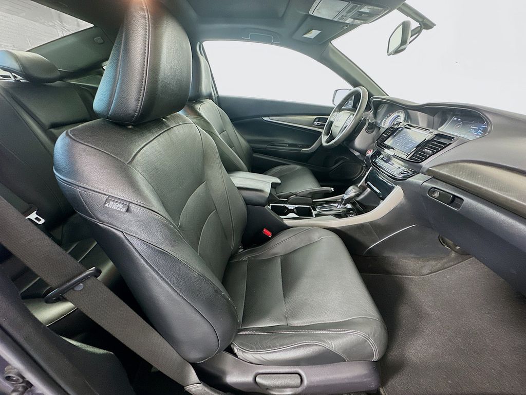 Thumbnail: 2016 Honda Accord - 28