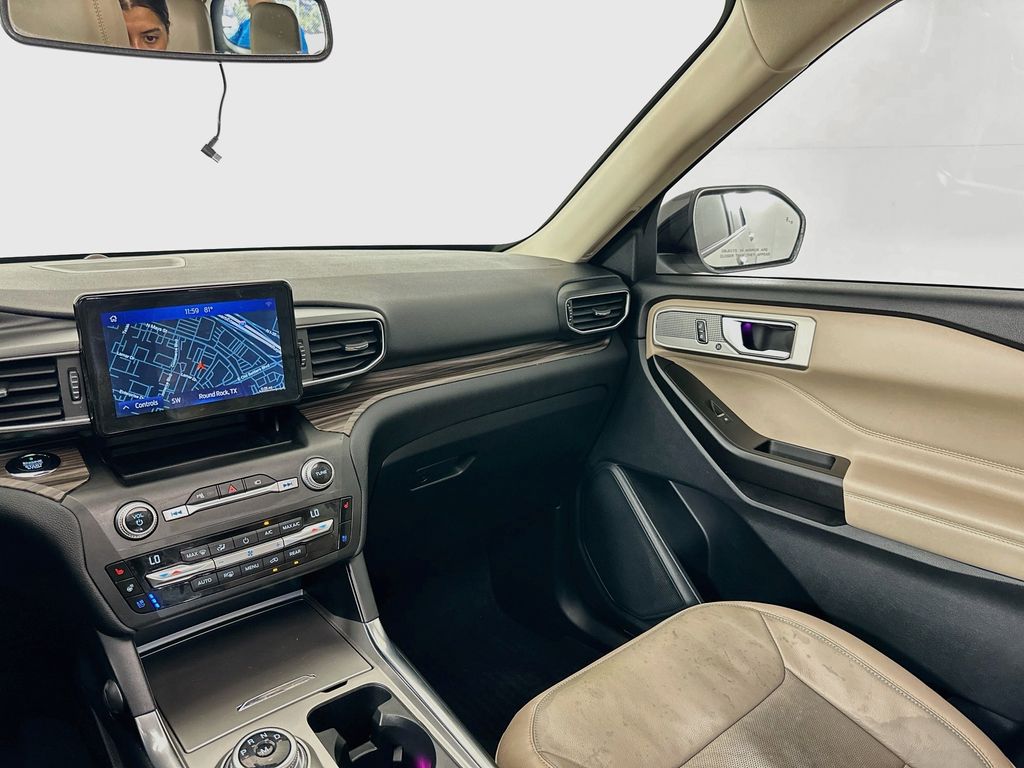Thumbnail: 2020 Ford Explorer - 25