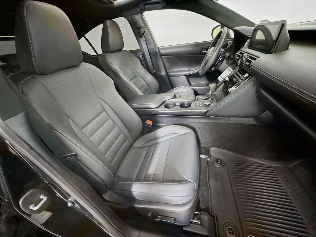 Thumbnail: 2023 Lexus IS - 29