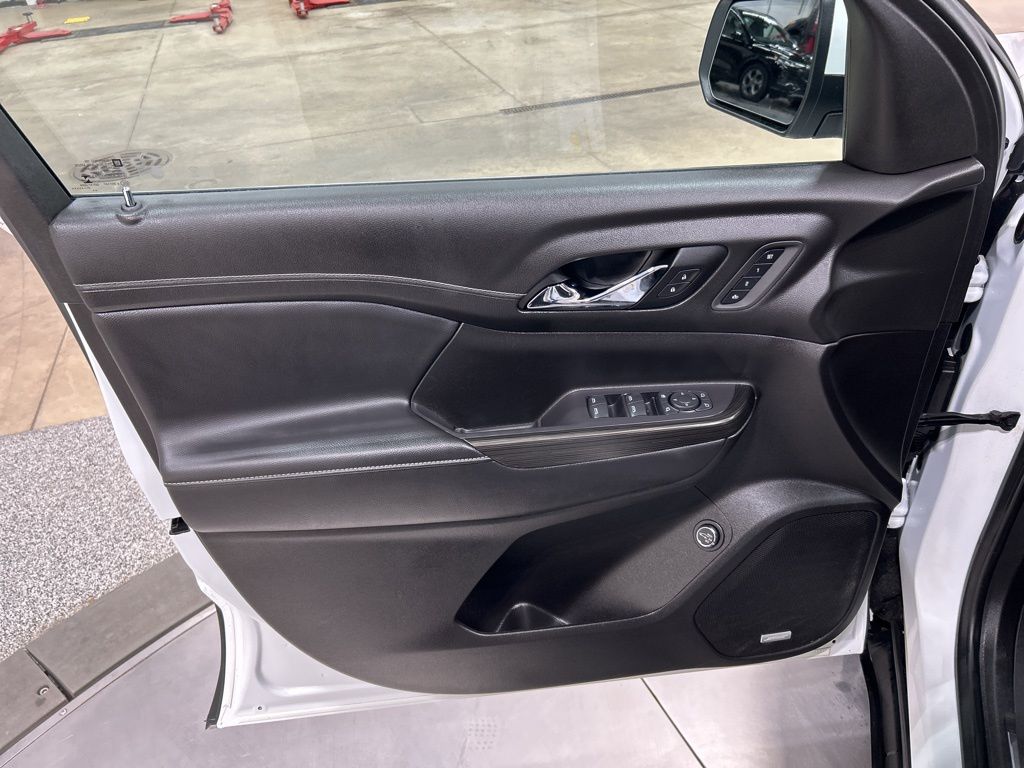 used 2022 GMC Acadia car, priced at $28,976