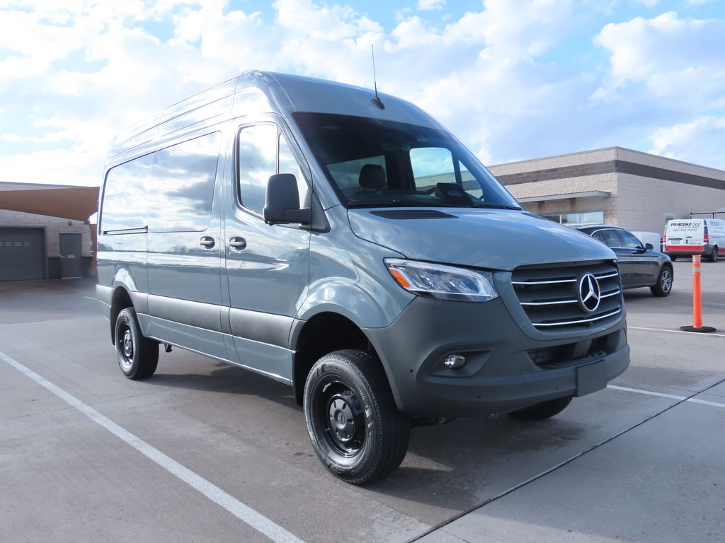 Thumbnail: 2026 Mercedes-Benz Sprinter - 3
