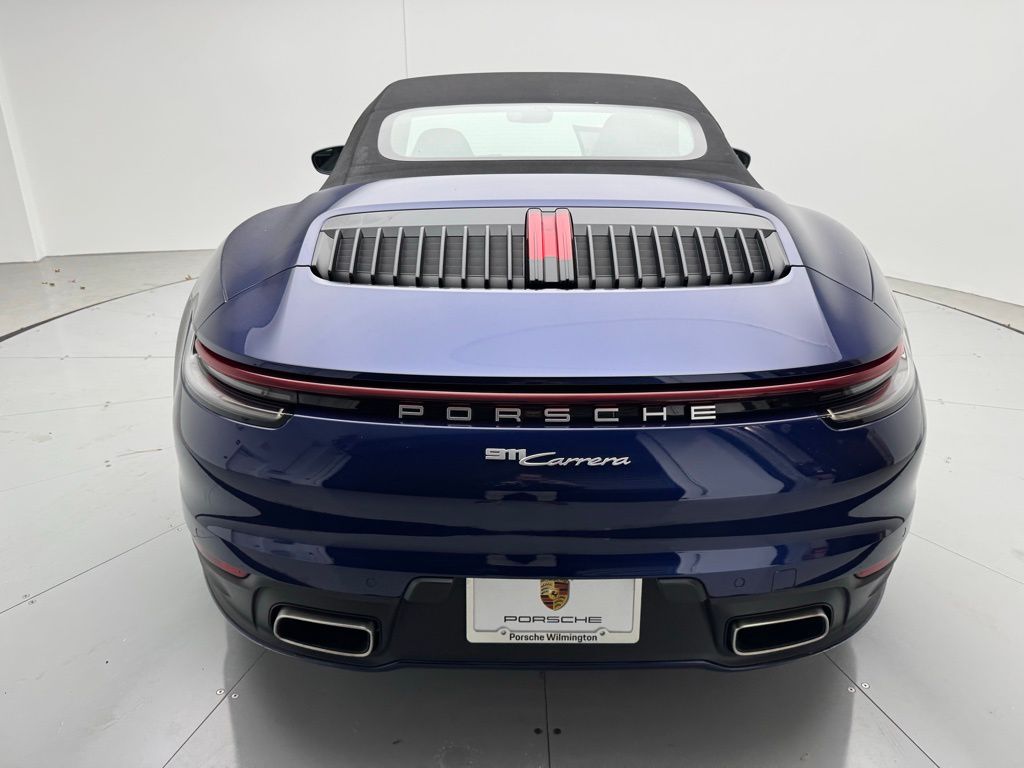 2022 Porsche 911 Carrera 28