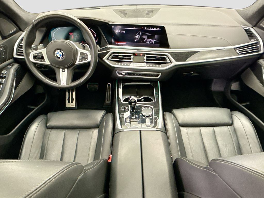 Thumbnail: 2021 BMW X7 - 13