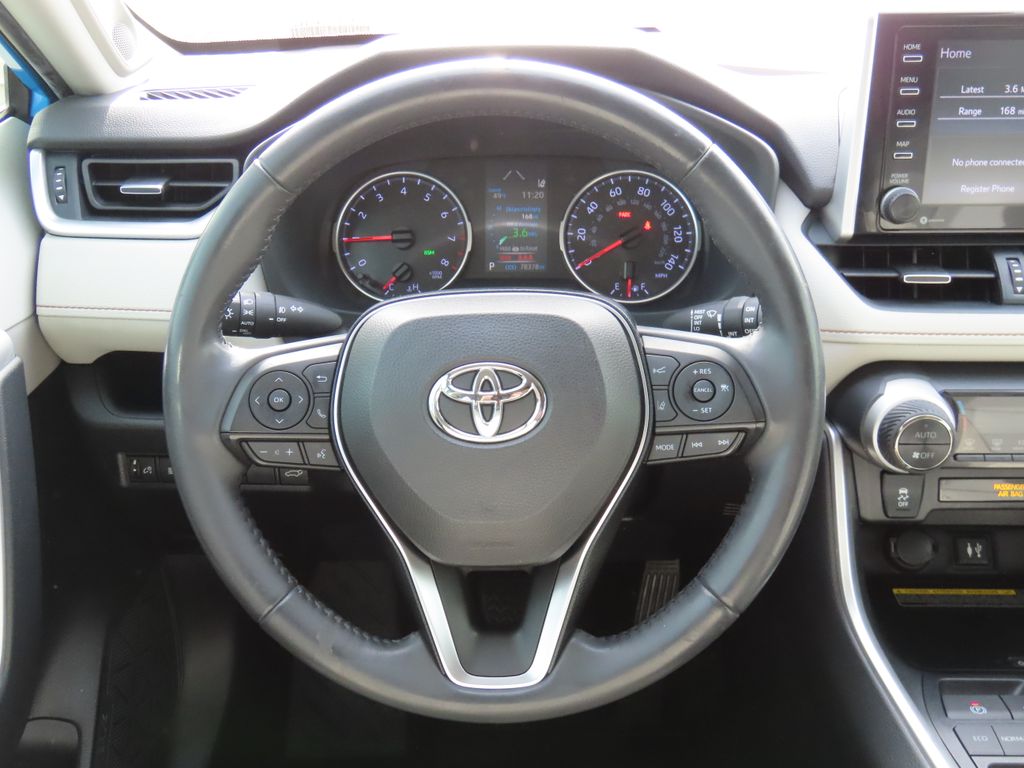 2019 Toyota RAV4 XLE Premium 10