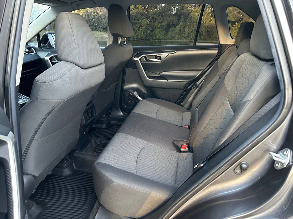 Thumbnail: 2021 Toyota RAV4 - 13