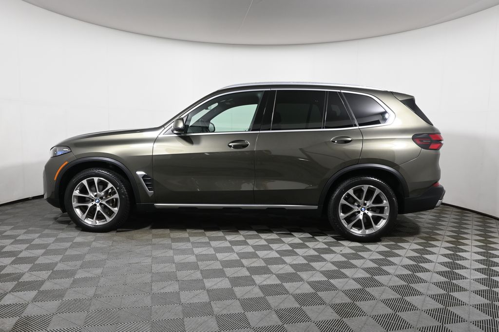 Thumbnail: 2024 BMW X5 - 2