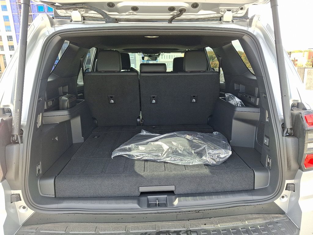 Thumbnail: 2025 Toyota 4Runner - 31