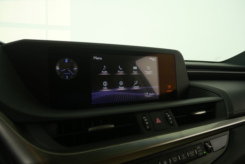 Thumbnail: 2019 Lexus ES - 19