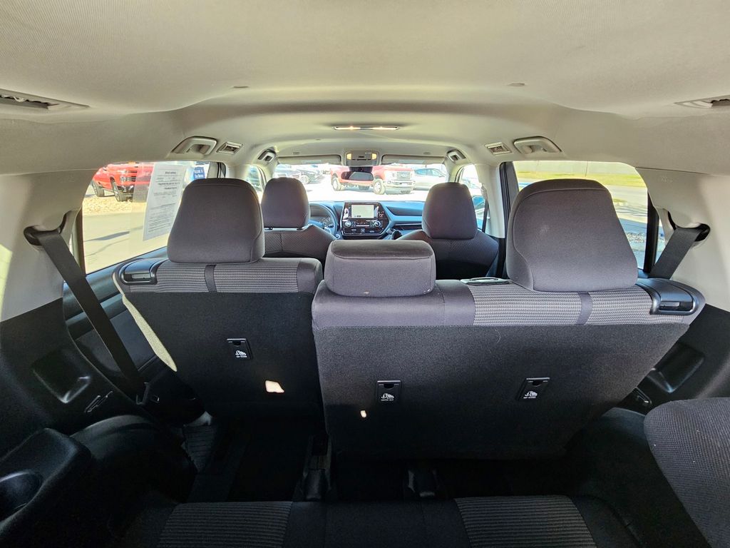 Used Car 2024 Toyota Highlander  Le For Sale Under $35,000 In San Marcos, Texas