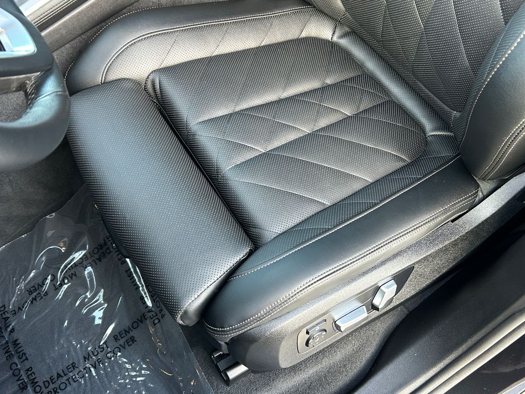 2025 BMW X5 xDrive50e 15