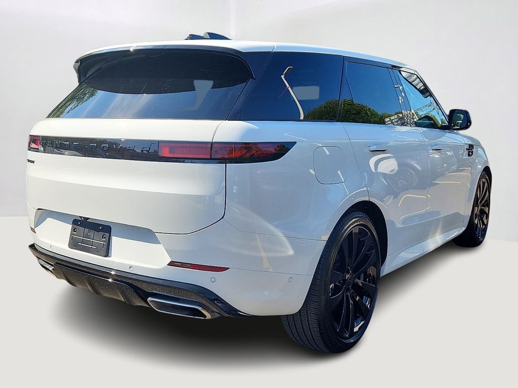 Thumbnail: 2026 Land Rover Range Rover Sport - 4