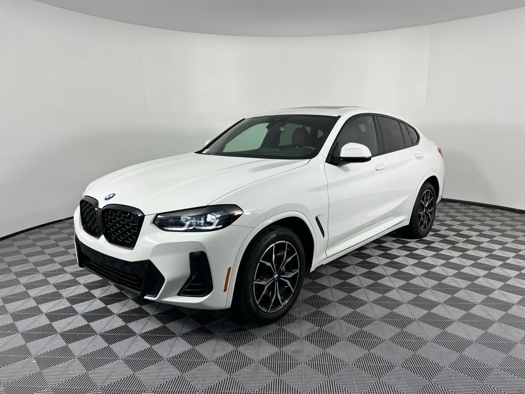 Thumbnail: 2024 BMW X4 - 8