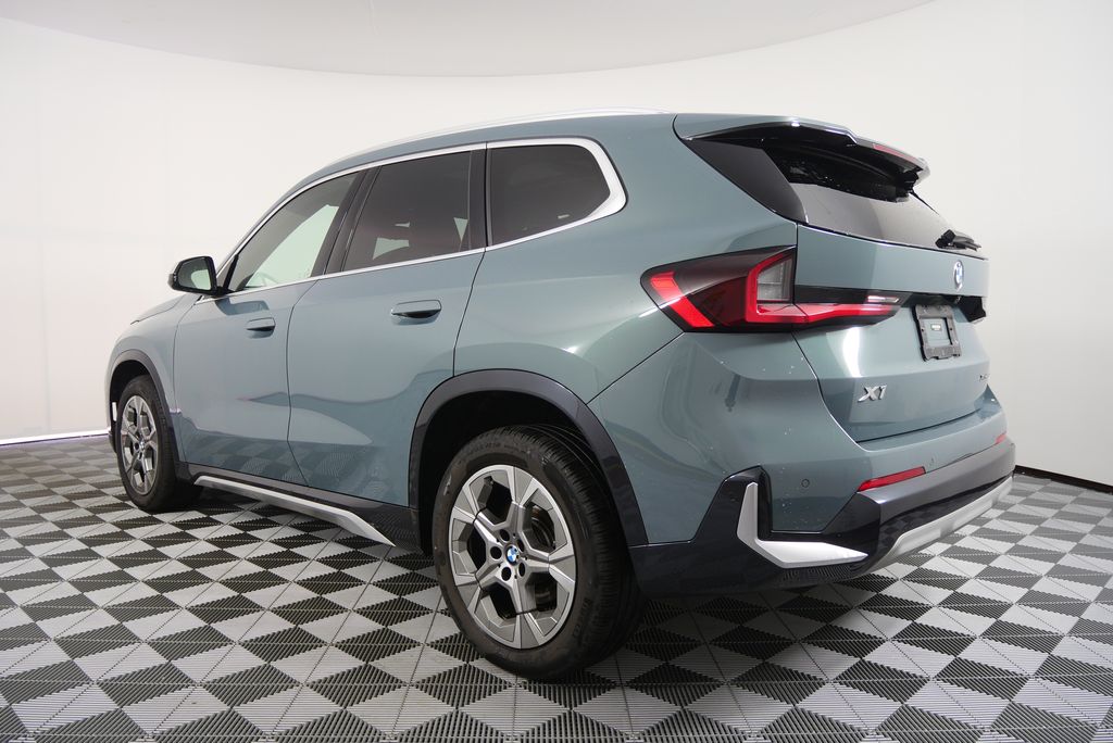 Thumbnail: 2023 BMW X1 - 5