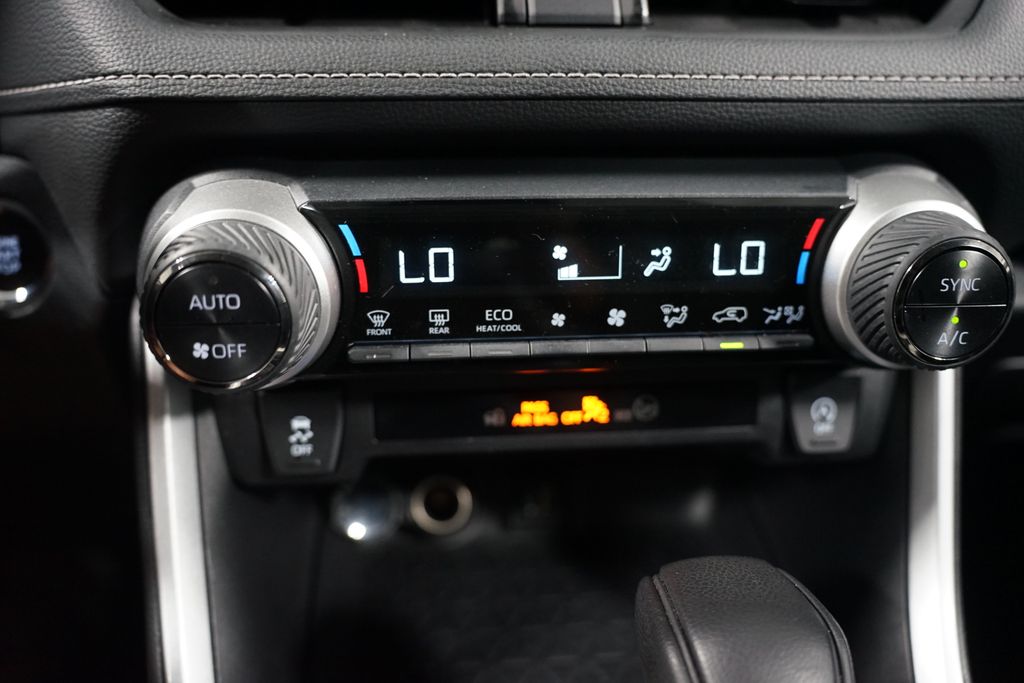 Thumbnail: 2024 Toyota RAV4 - 20