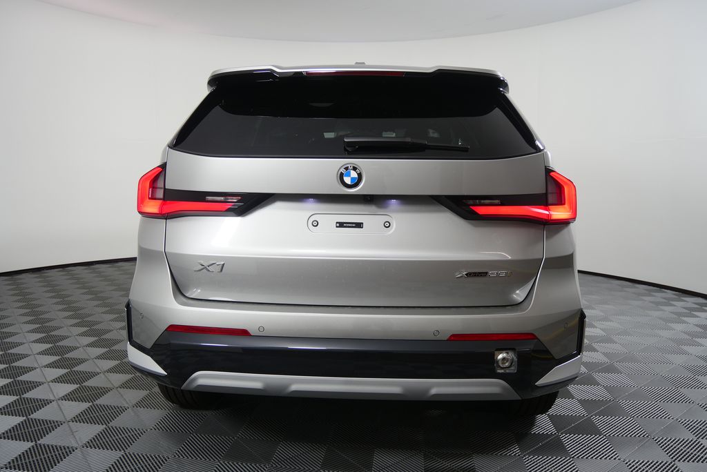 Thumbnail: 2025 BMW X1 - 4