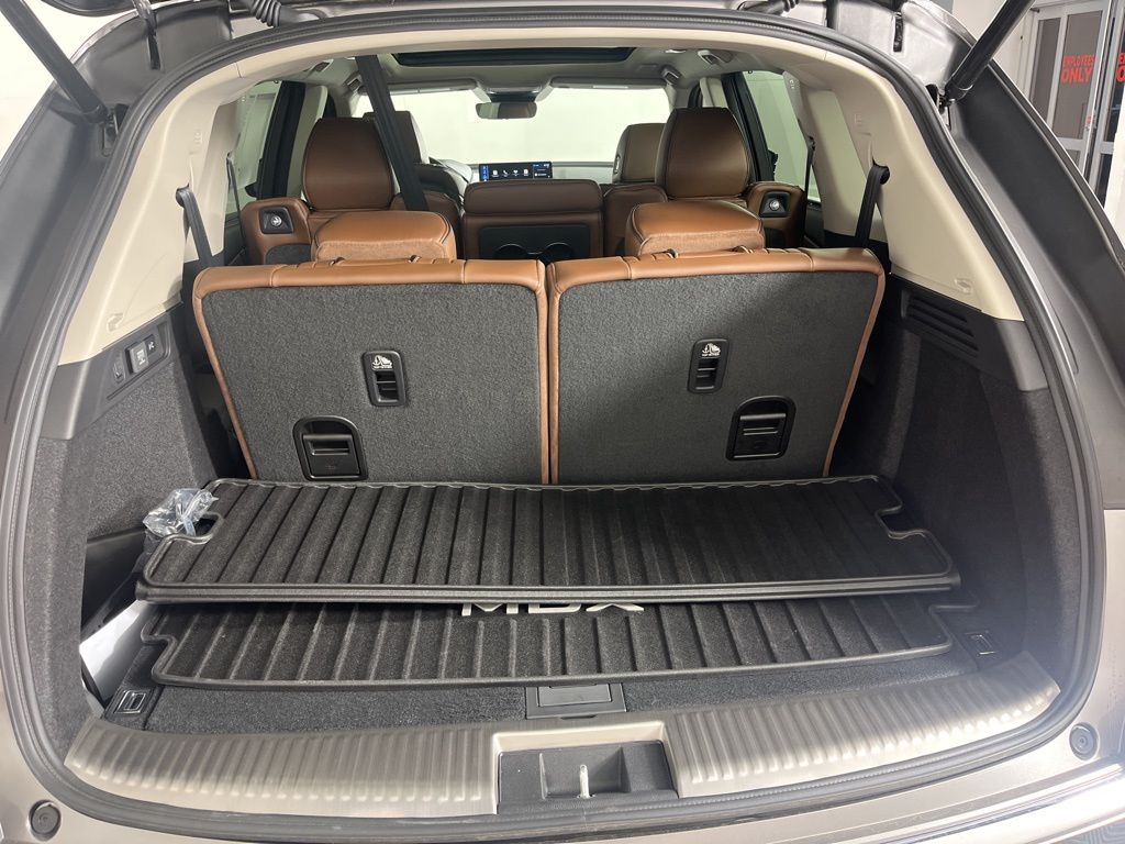 Thumbnail: 2026 Acura MDX - 10