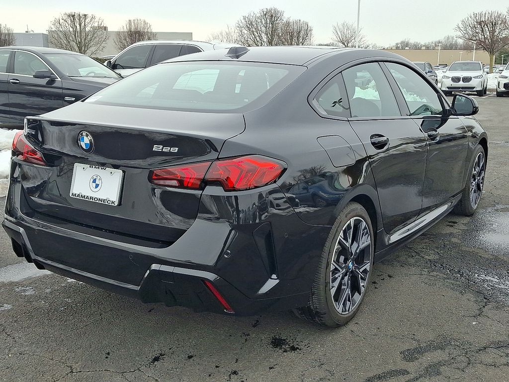 Thumbnail: 2025 BMW 2 Series - 6