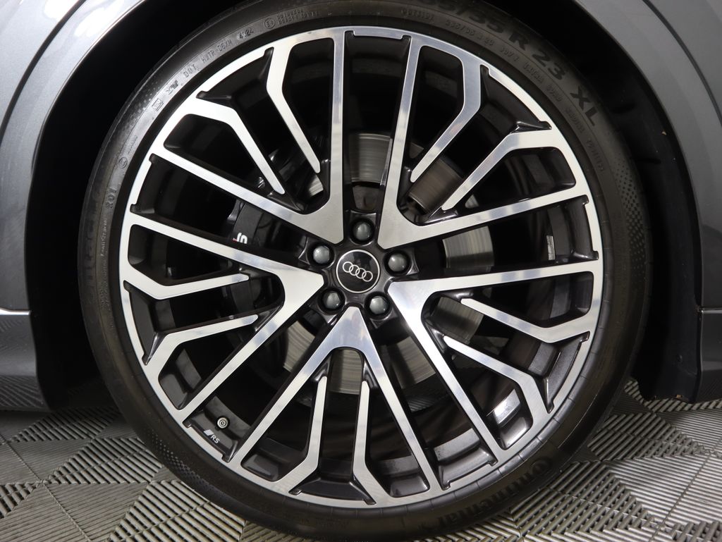 Thumbnail: 2024 Audi SQ8 - 31