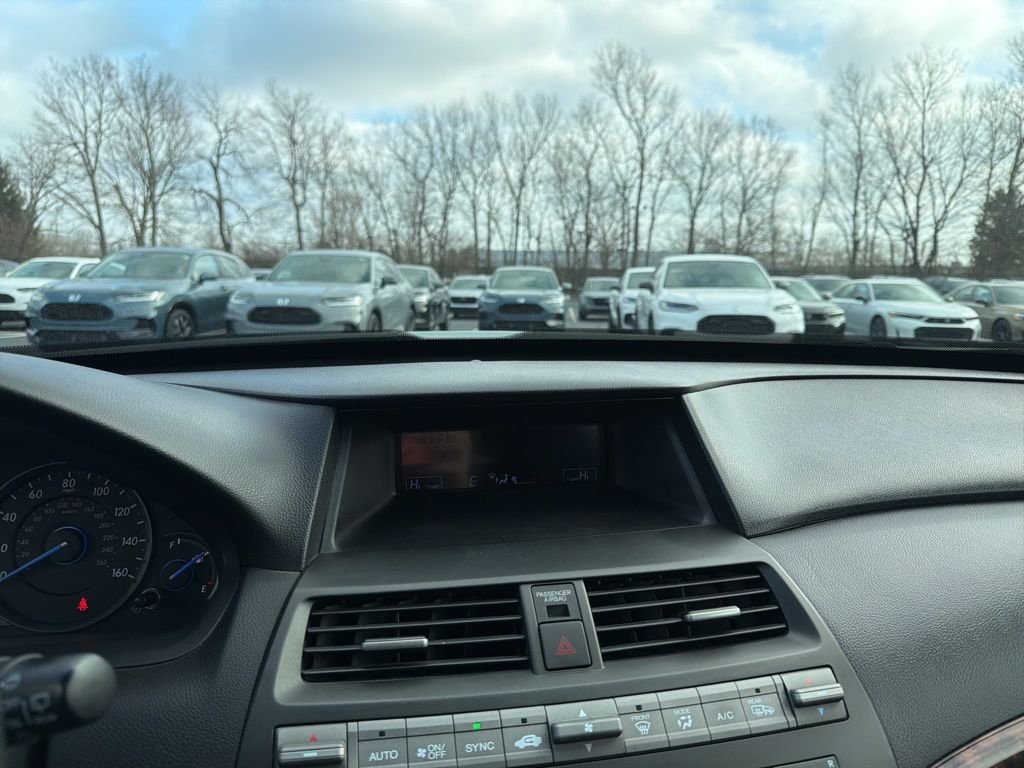 Thumbnail: 2012 Honda Crosstour - 15