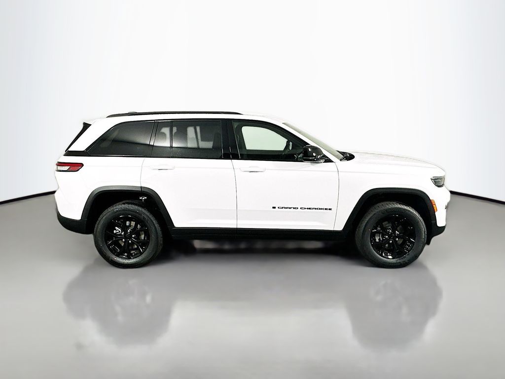 New 2025 White Jeep Altitude X image 8