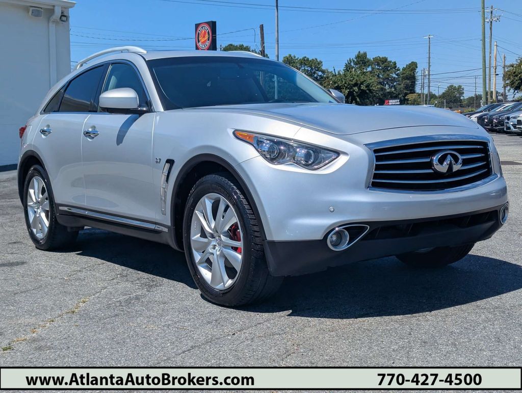 2016 INFINITI QX70 RWD
