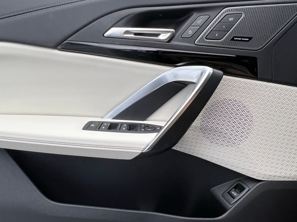 Thumbnail: 2026 BMW X1 - 20