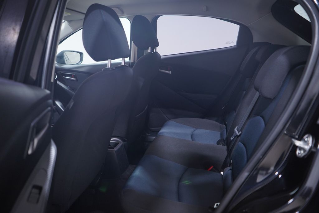 Thumbnail: 2020 Toyota Yaris - 9
