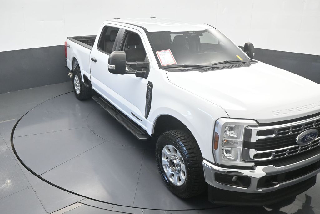 Used 2024 Oxford White Ford XLT image 56