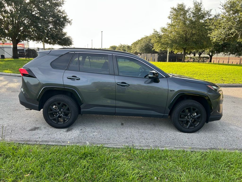 Thumbnail: 2022 Toyota RAV4 - 6