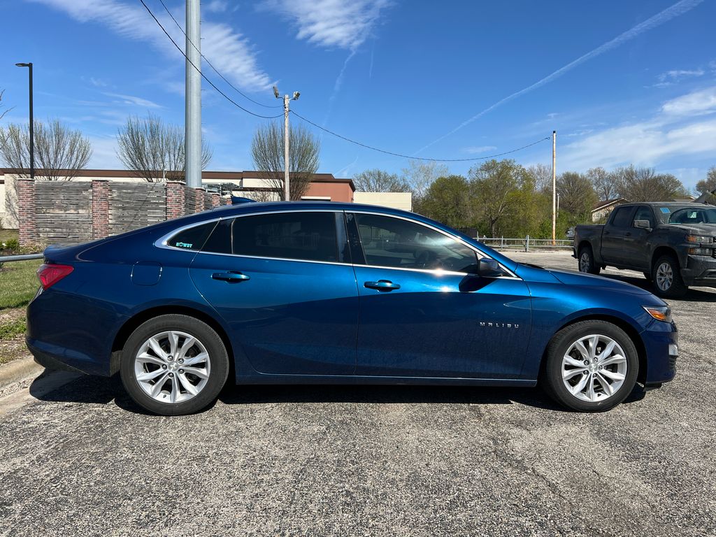Used 2019 Chevrolet Malibu 1LT with VIN 1G1ZD5ST9KF177476 for sale in Kansas City