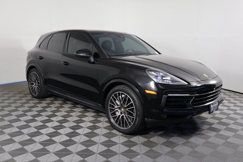 Thumbnail: 2019 Porsche Cayenne - 2