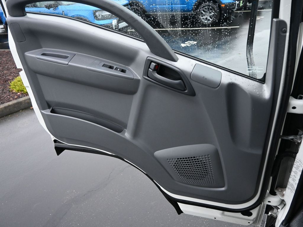 2016 Isuzu DSL REG AT 