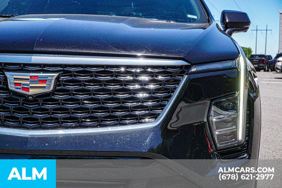 2025 Cadillac XT4 Premium Luxury - Photo 12