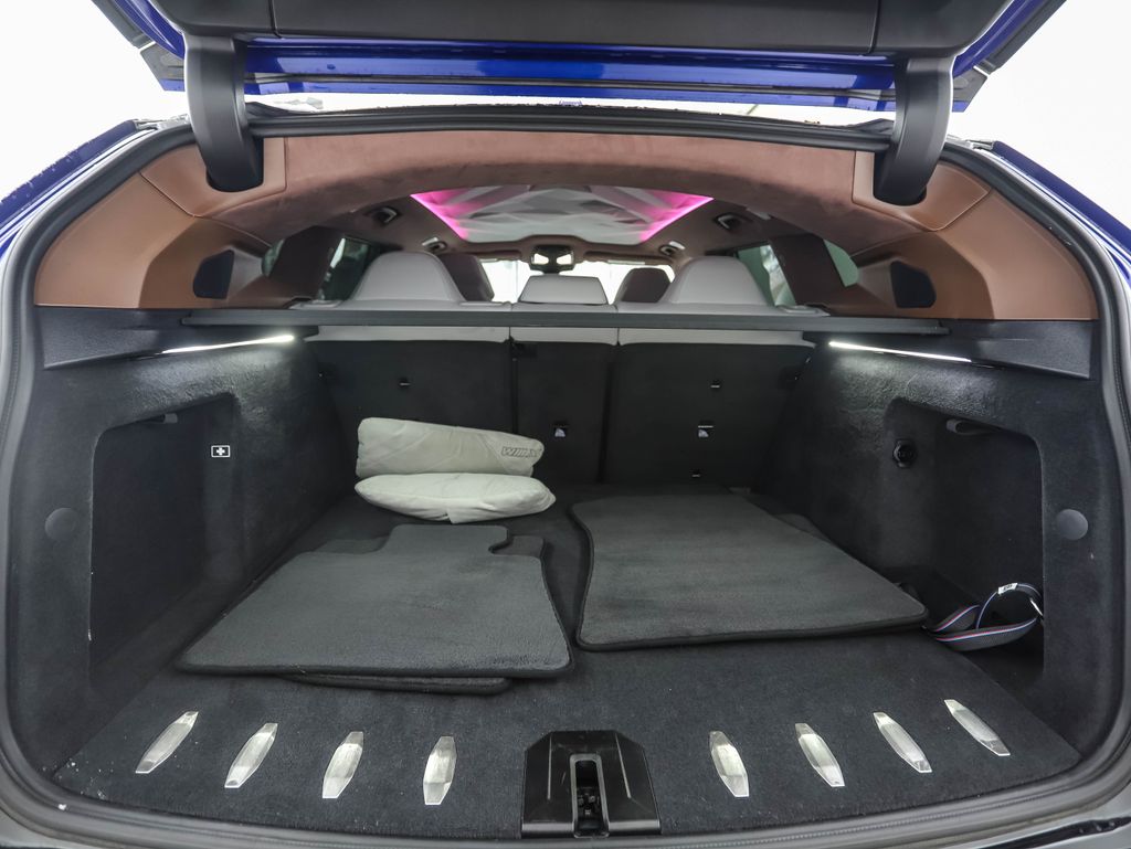 Thumbnail: 2025 BMW XM - 24