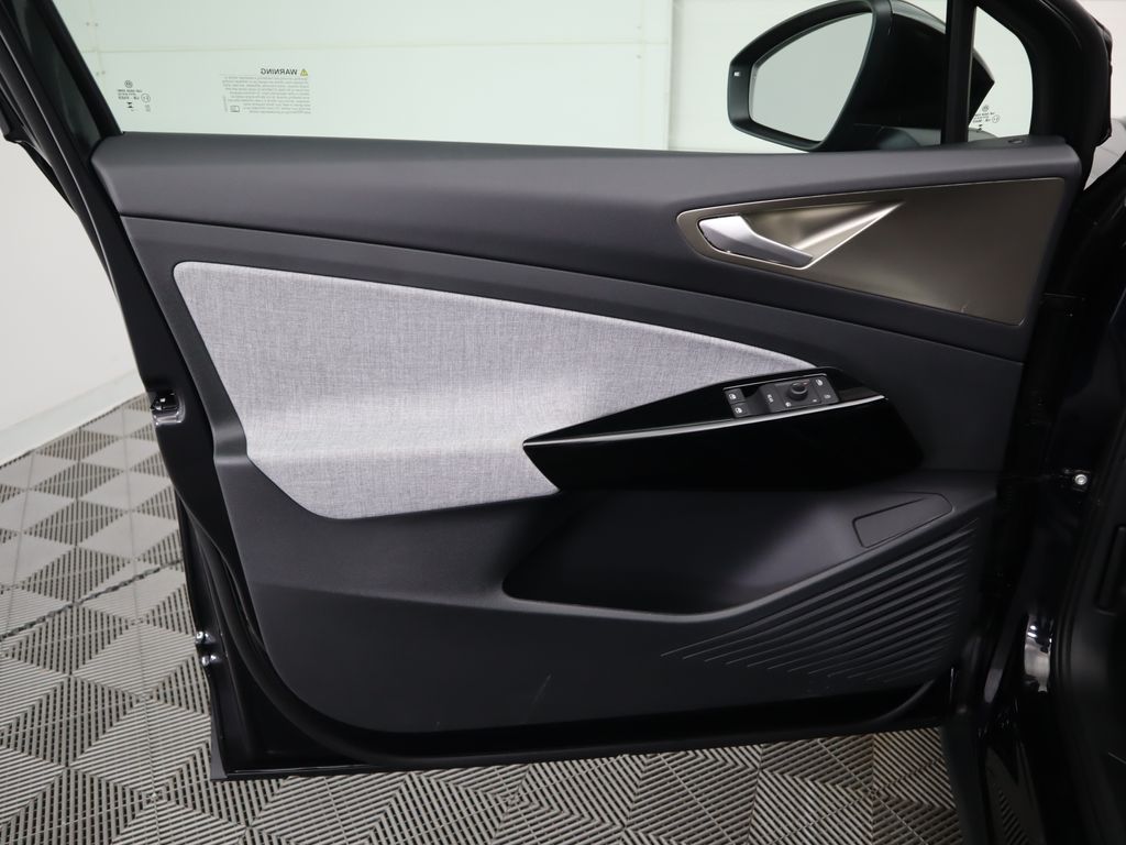 Thumbnail: 2025 Volkswagen ID.4 - 25
