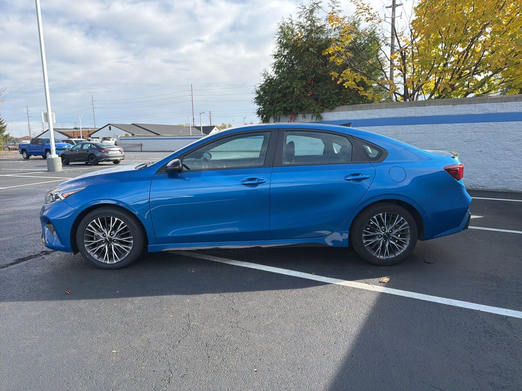 Thumbnail: 2023 Kia Forte - 2