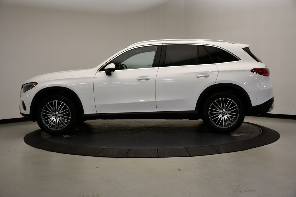 Thumbnail: 2026 Mercedes-Benz GLC - 2