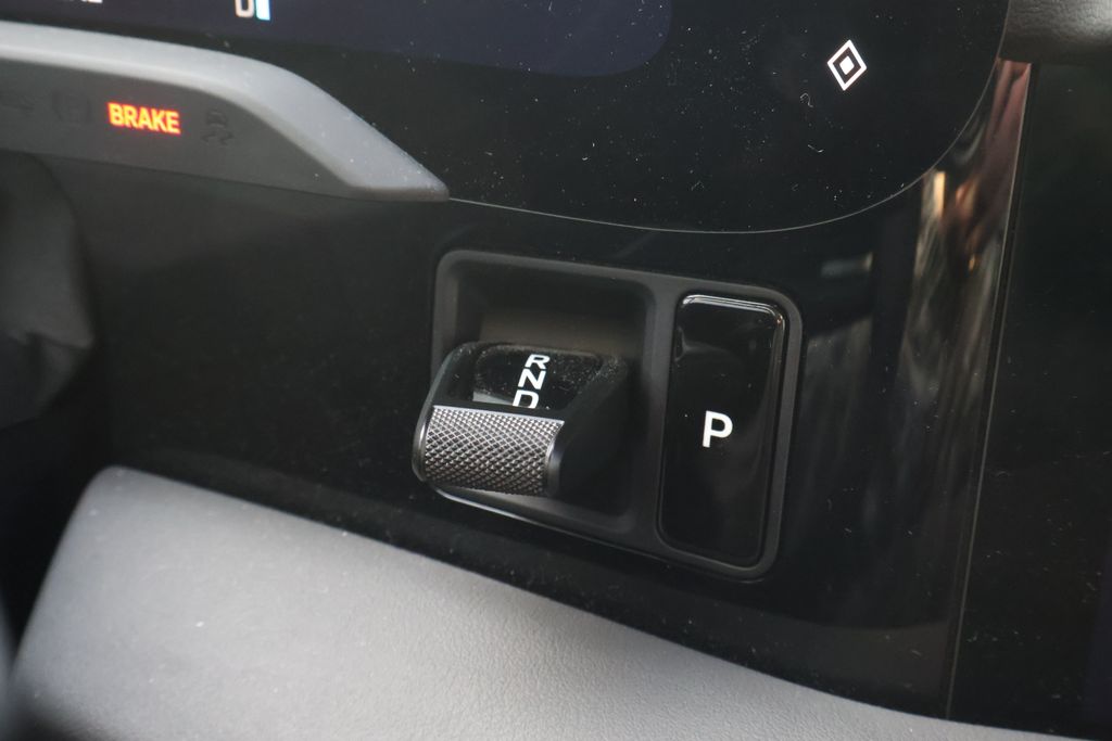 Thumbnail: 2022 Porsche Taycan - 29