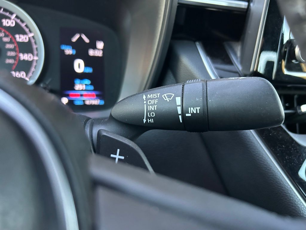 Thumbnail: 2022 Toyota Corolla - 19