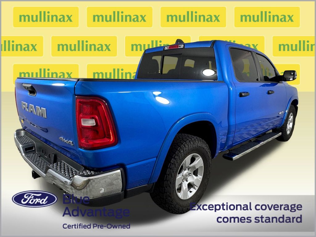 Certified Used 2025 Blue Ram Big Horn/Lone Star image 4