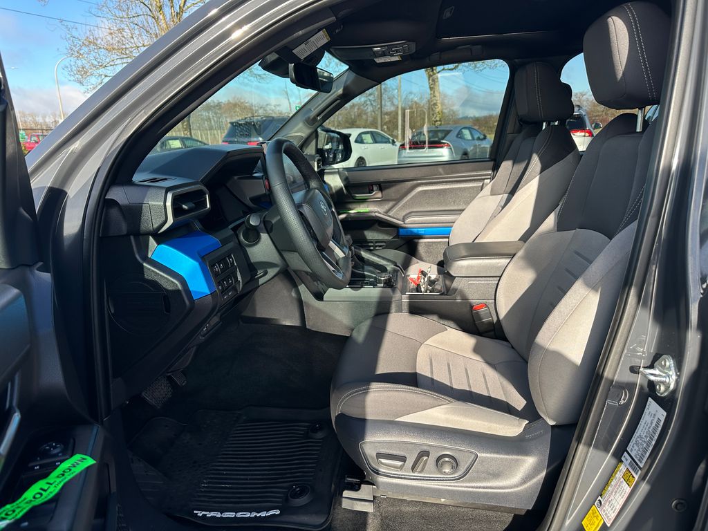 2025 Toyota Tacoma Hybrid TRD Off Road