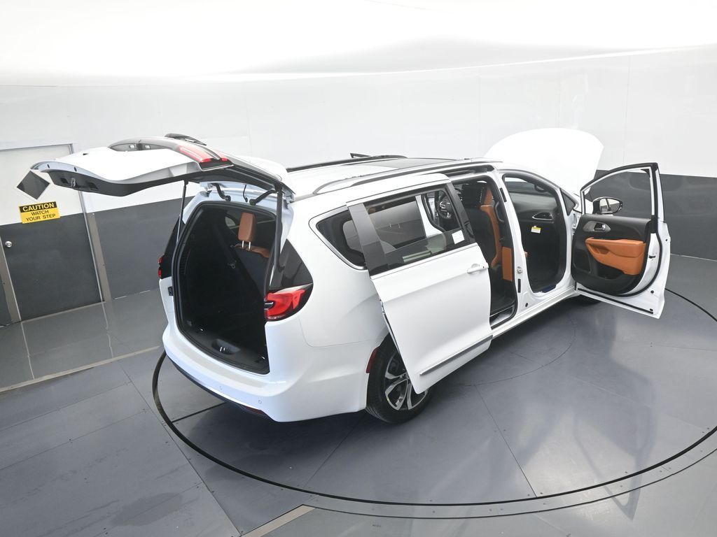 New 2026 Bright White Clearcoat Chrysler Pinnacle image 68