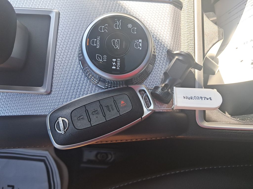 2026 Nissan Rogue Plug-In Hybrid Platinum Black at South Hills Kia