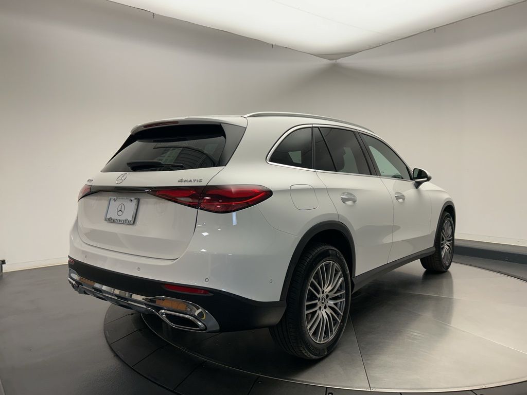 Thumbnail: 2026 Mercedes-Benz GLC - 7