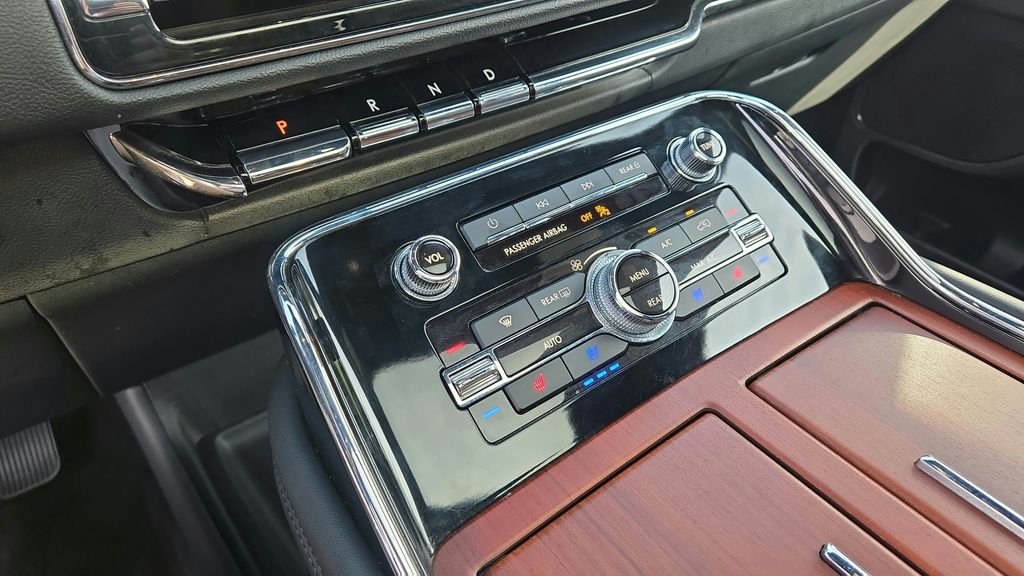 2024 Lincoln Navigator L