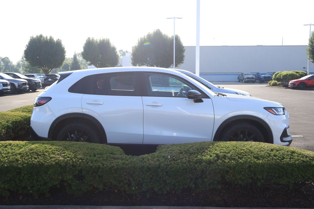 Thumbnail: 2023 Honda HR-V - 7
