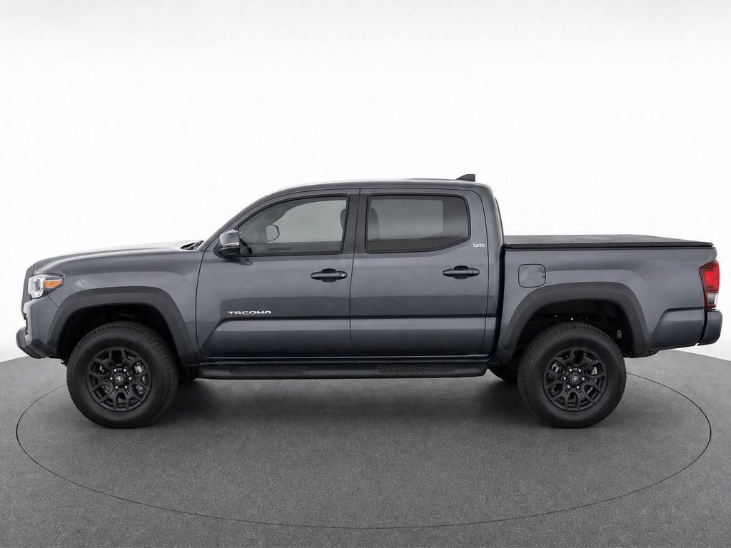 Thumbnail: 2022 Toyota Tacoma - 32