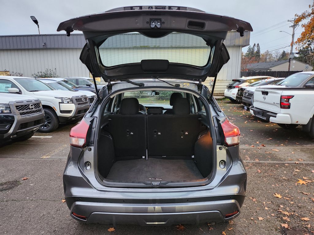 2021 Nissan Kicks SV