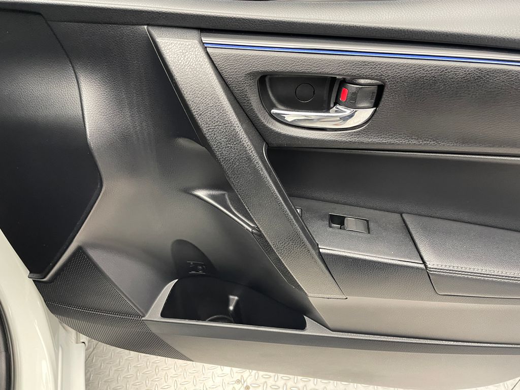 Thumbnail: 2019 Toyota Corolla - 14